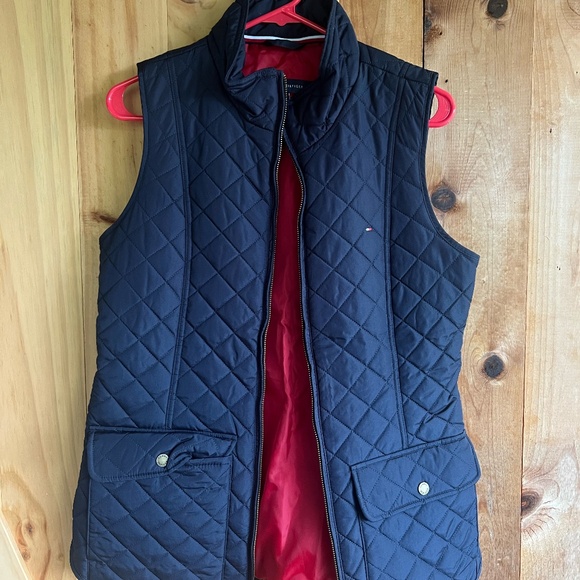 Tommy Hilfiger Vest - Picture 1 of 3